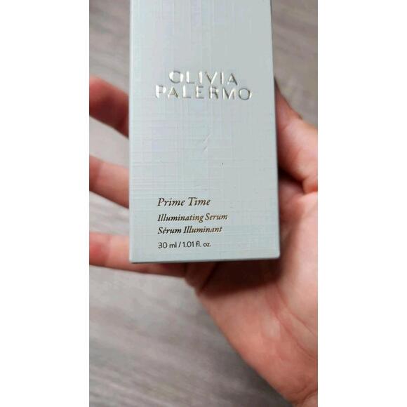 OLIVIA PALERMO Prime Time Illuminating Serum Primer Radiant Glow 30ml/1.01 fl oz - Picture 2 of 3
